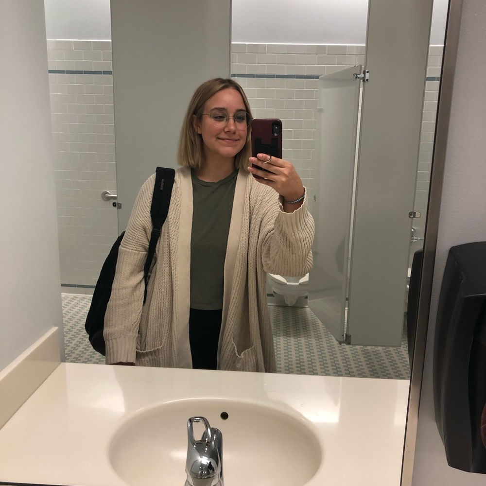 Meet your Posher, Sam